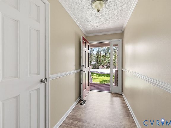 5th image of 2809 Anglewood Dr