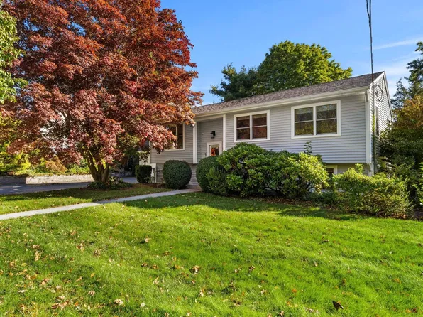 3 Lavalley Ln, Newburyport, MA 01950