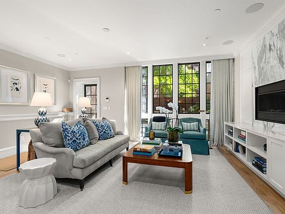 2nd image of 82 Mount Vernon St #1