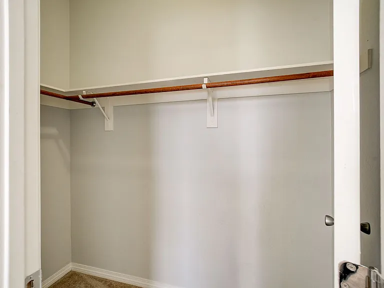 4020 Thomas Patrick Ave — Photo 20