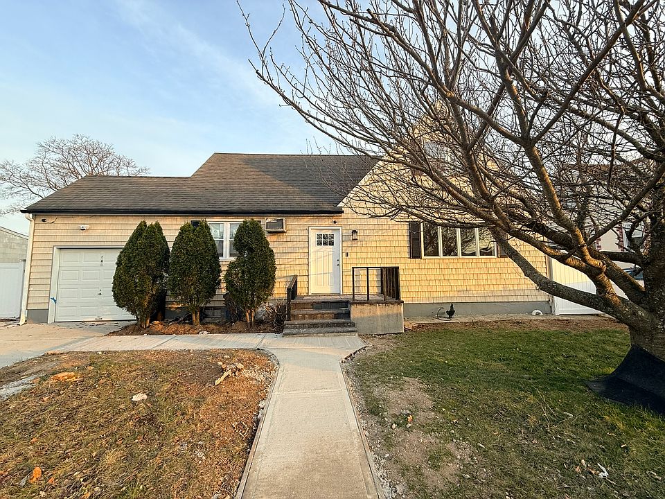 1st image of 260 Cedar Ct #2