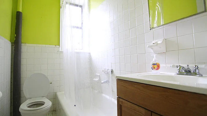 Rented by Nooklyn NYC LLC | media 8