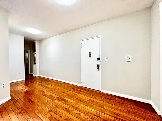 Rented by DeSimone Real Estate | media 17