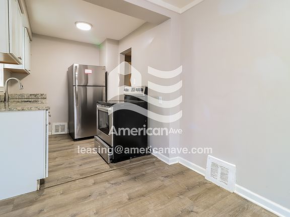 5-Dining Room
