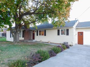 407 Sun Valley Way, Yakima, WA