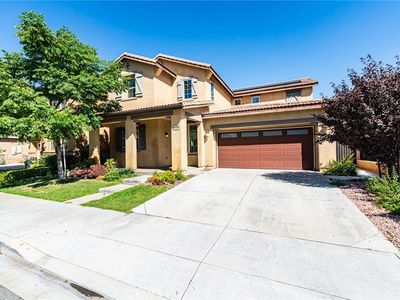 15490 Avens Ln, Fontana, CA, 92336