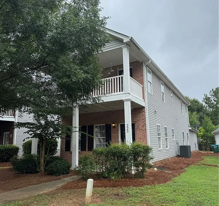 223 Milford Dr