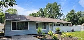 1st image of 49601 E Valley Cir