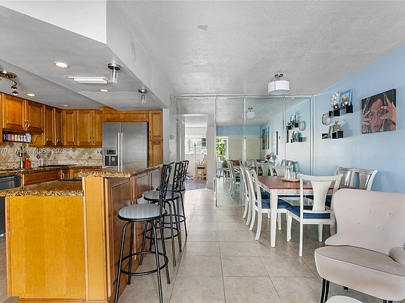 5th image of 14311 Kendale Lakes Cir #14311