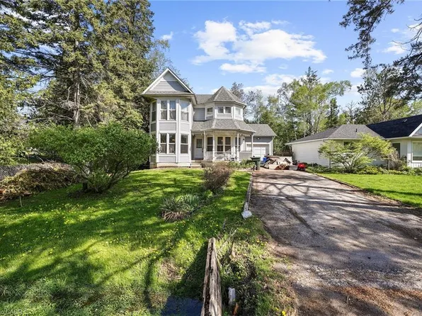 864 Lebanon Dr, Innisfil, ON L9S 2C4