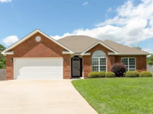 105 Taconic Ct, Bonaire, GA 31005