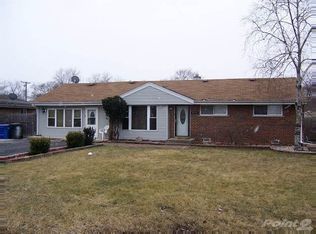 8020 W 90th St, Hickory Hills, IL 60457