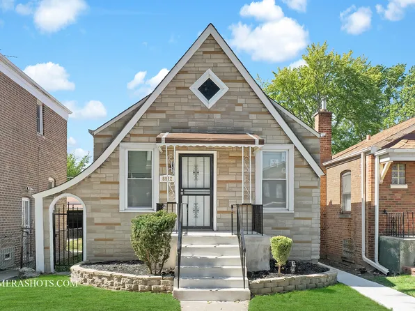 8912 S Euclid Ave, Chicago, IL 60617