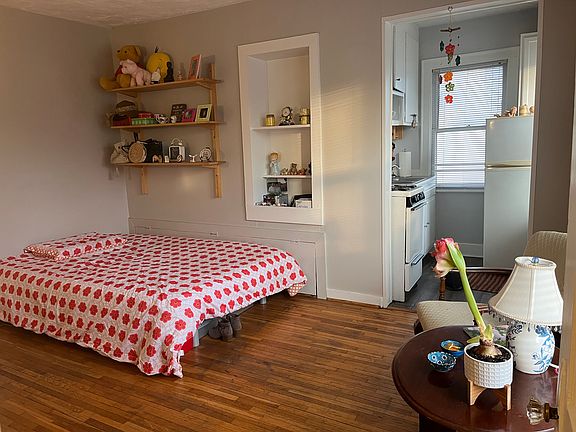 3rd image of 600 Grand Ave APT 5