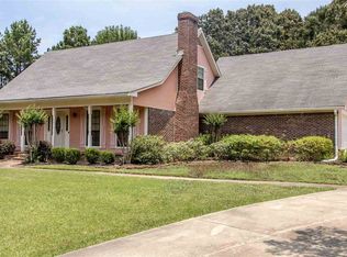 5118 Rivermont Dr, Jackson, MS 39272