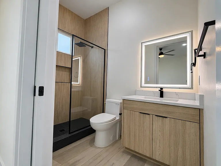 Brand New | 1613 Burton — Photo 38