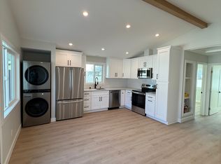 25240 Everett Dr #1/2, Newhall, CA 91321