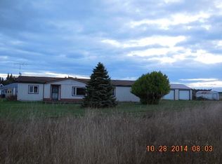 1686 Finn Hall Rd, Port Angeles, WA 98362