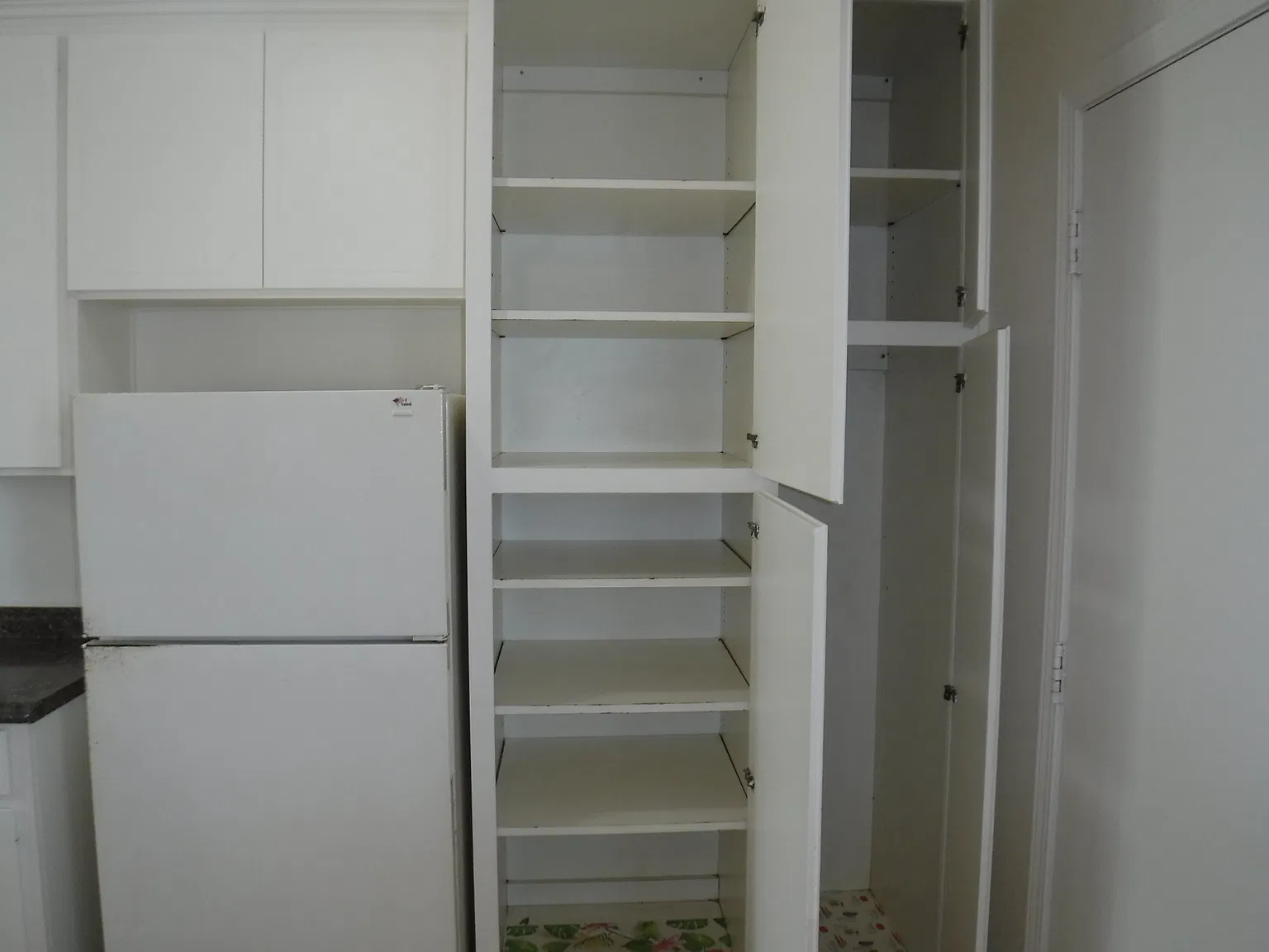 2 bed, $2,850 — Photo 2