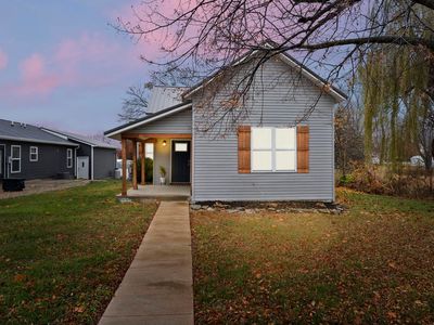 907 N Main St, Warren, IN, 46792