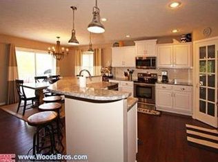 9535 Eastview Rd, Lincoln, NE 68505