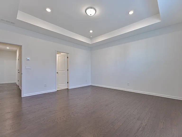 3928 Hester St — Photo 23
