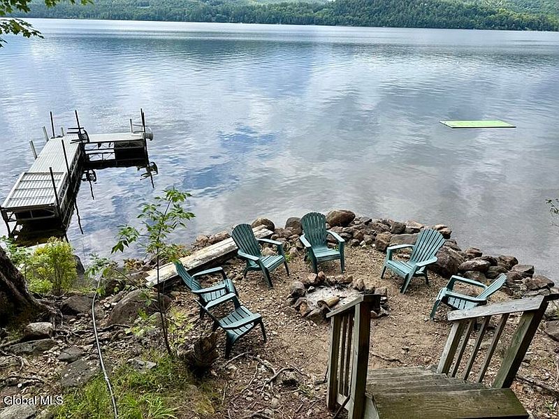 5th image of 213 Adirondack Road