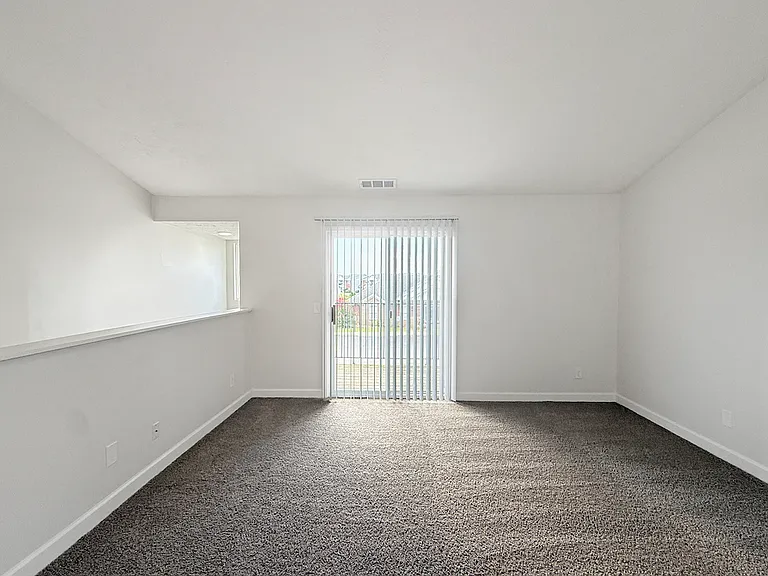 Cross Lake Apartments — Photo 117