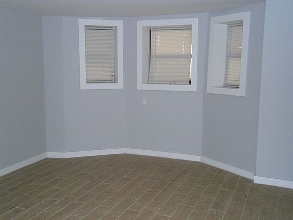 3rd image of 854 Macon St #3