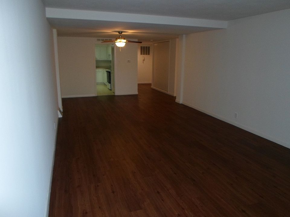 1st image of 8701 Delmar Blvd APT 1D