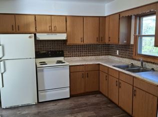 N1452 Cedar Rd, Lake Geneva, WI 53147