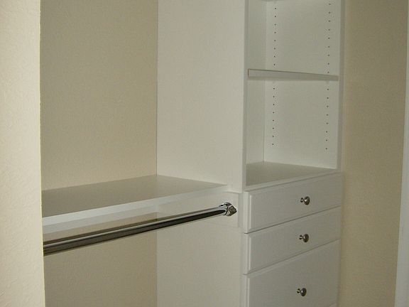 4th image of 2821 Cutters Grove Ave APT 106