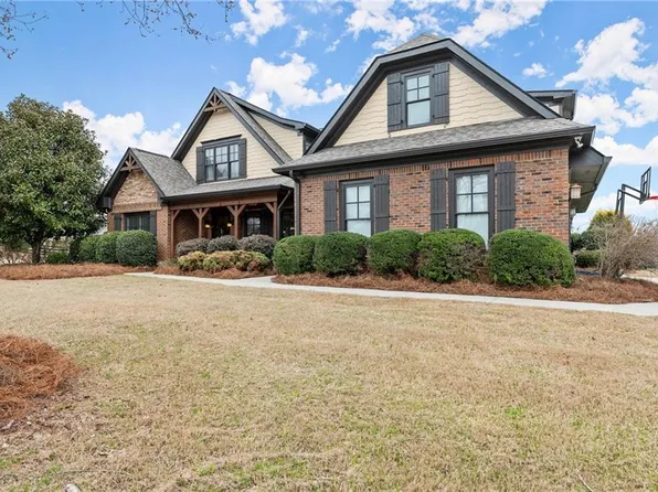 8511 Pintail Ct, Lula, GA 30554