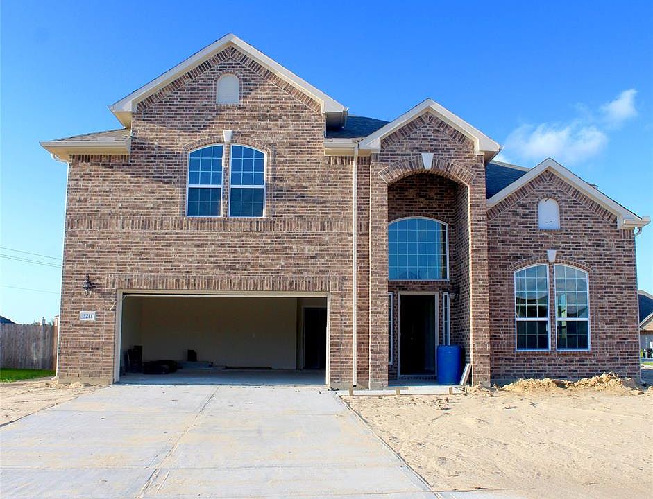 1st image of 3211 Jeanette Cir