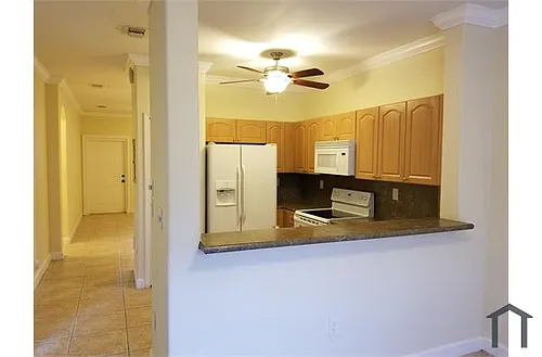 2903 SE 17th Ave #109 Photo 1