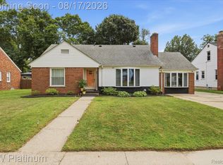 99 High St, Mount Clemens, MI 48043