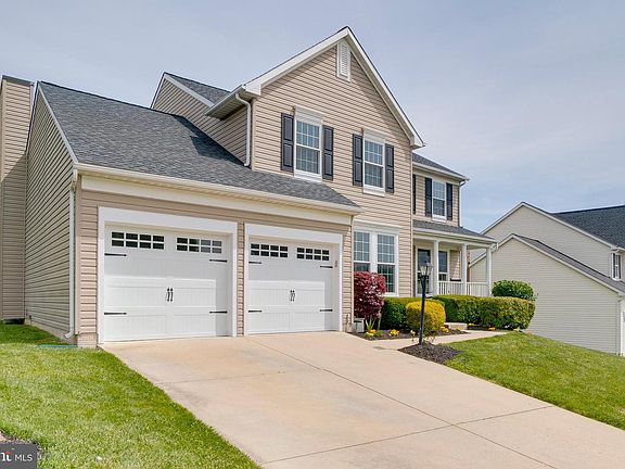 2nd image of 402 Silver Beech Ct
