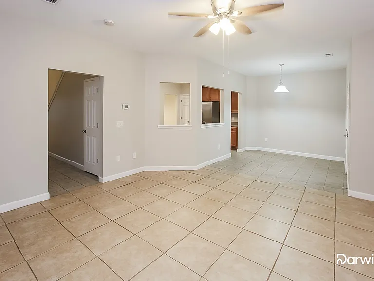 8812 Cornwall St — Photo 5
