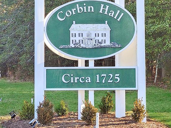 3rd image of 38 Corbin Hall Ln