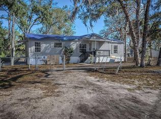 8 13th St SE, Steinhatchee, FL 32359