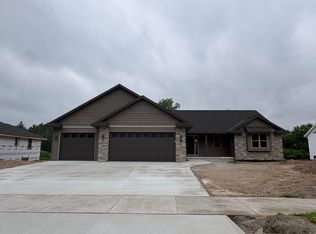 3373 Glendale Ave, Green Bay, WI 54313
