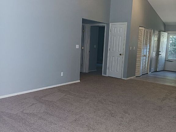 3rd image of 2516 Fairview Way APT 4