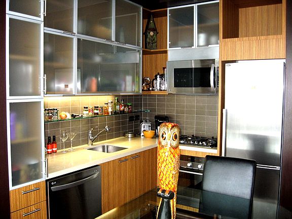 4th image of 620 W 42nd St APT 38F