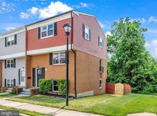 23 Middleview Ct, Windsor Mill, MD 21244