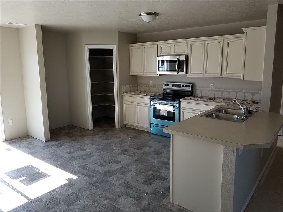 2nd image of 4192 N Alester Ave