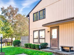 572 West Ct, Glen Burnie, MD