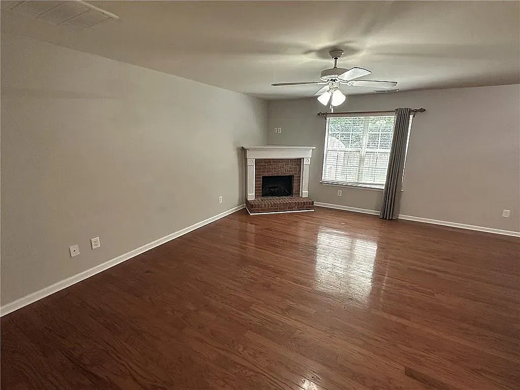 2 bed, 1512 sqft, $1,650 — Photo 2