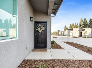6 S Emerald Ct #1406, Visalia, CA 93277