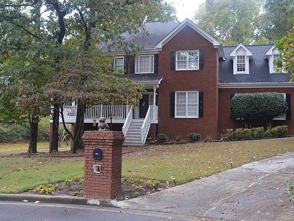 2nd image of 1020 Larosa Dr