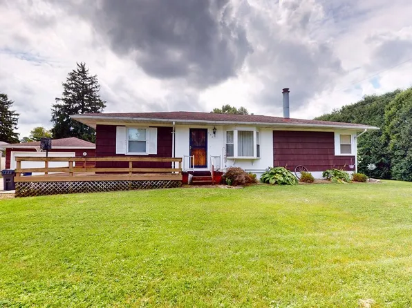 320 E Long St, Willard, OH 44890